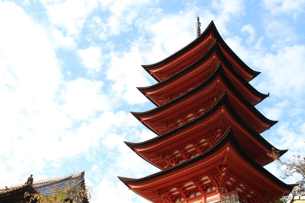 Miyajima Seaside Hotel Itsukushima Екстериор снимка