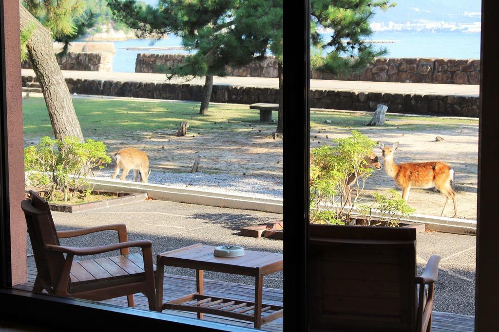 Miyajima Seaside Hotel Itsukushima Екстериор снимка